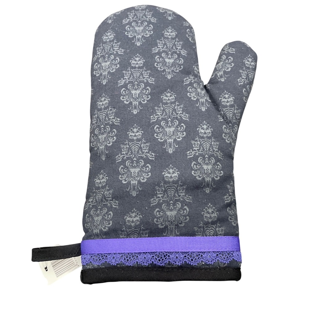 Disney Parks Haunted Mansion Room For One More Oven Mitt Gray Purple Damask New - Picture 2 of 2